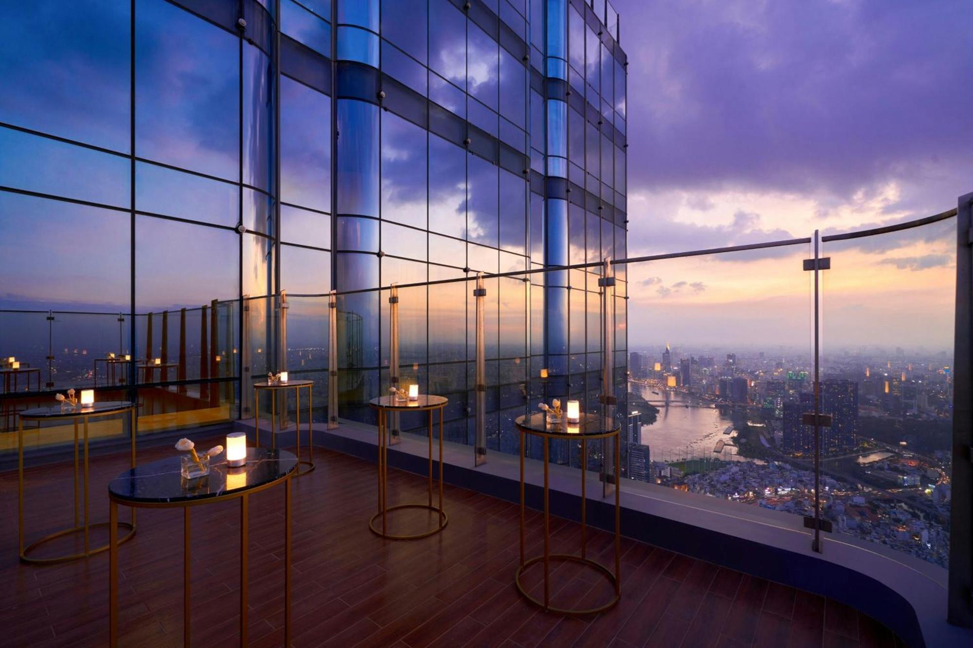Vinpearl Landmark 81 Autograph Collection Khách sạn 5*